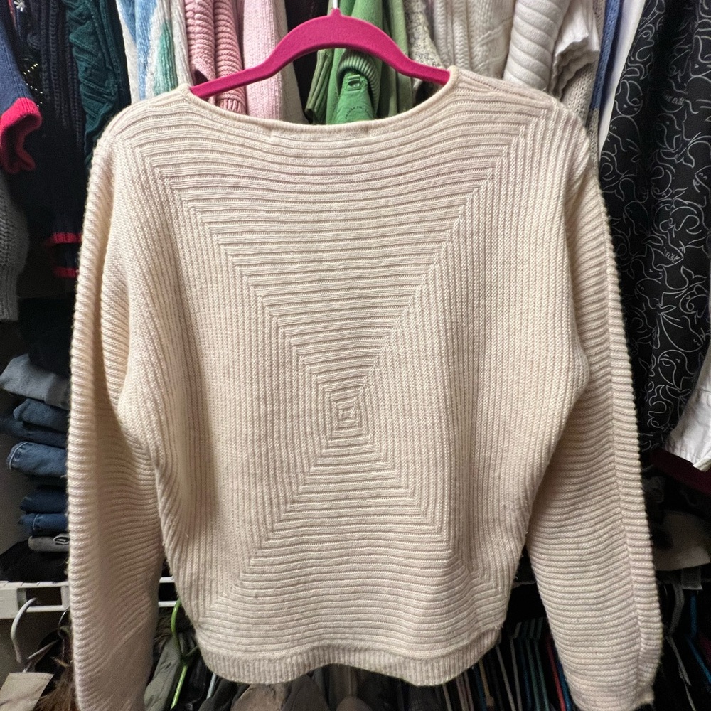 Uniqlo x Lemaire cream sweater - Picture 3 of 6